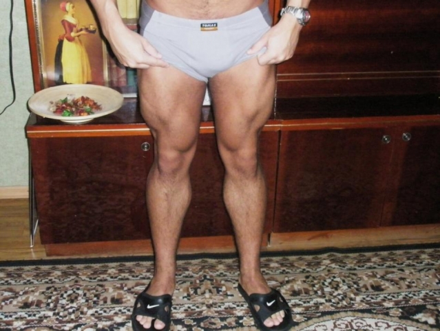 даже ноги прорисовались чуть-чуть)))